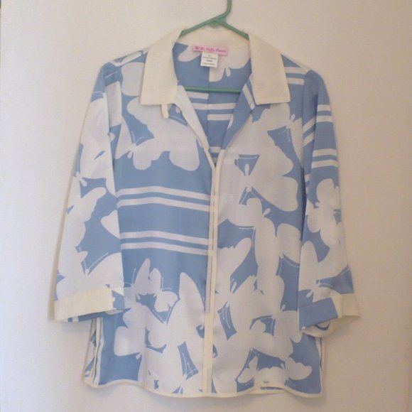 Ma Petite Fiancee Tops - ❤️Top Ma Petite Francee Paris Blue & White Floral Blouse Size Medium